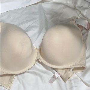 NWT cacique 40DDD Lightly lined full coverage bra